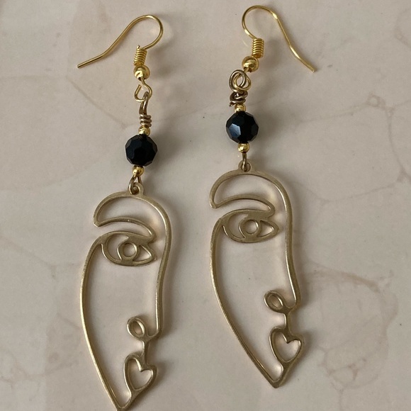 Abstract Face Earrings - Black.... - Picture 3 of 5